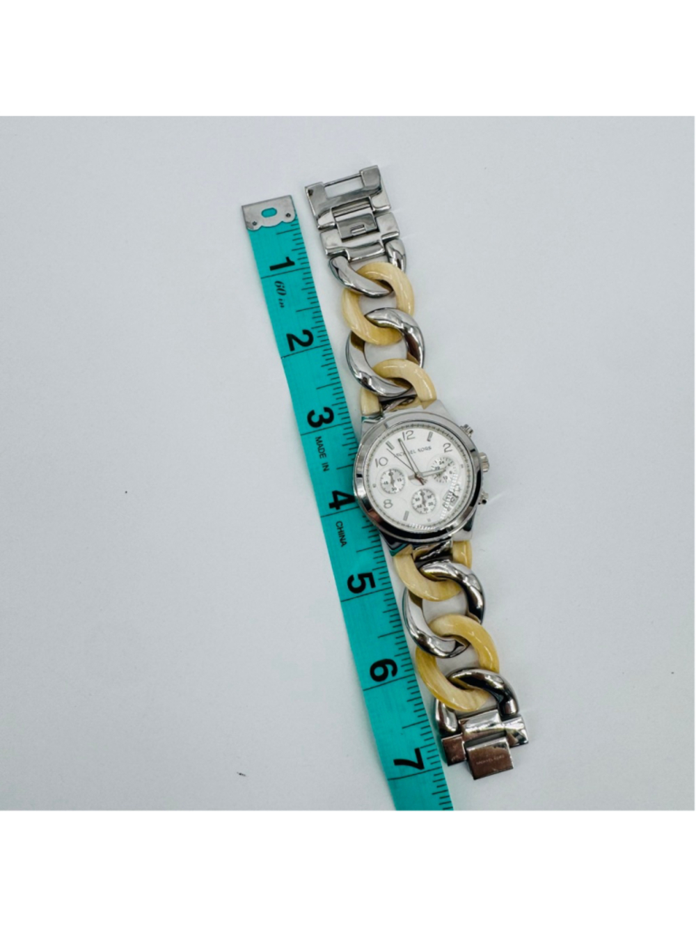 Michael Kors Runway Twist Chronograph Watch Silver Beige - Picture 8 of 8